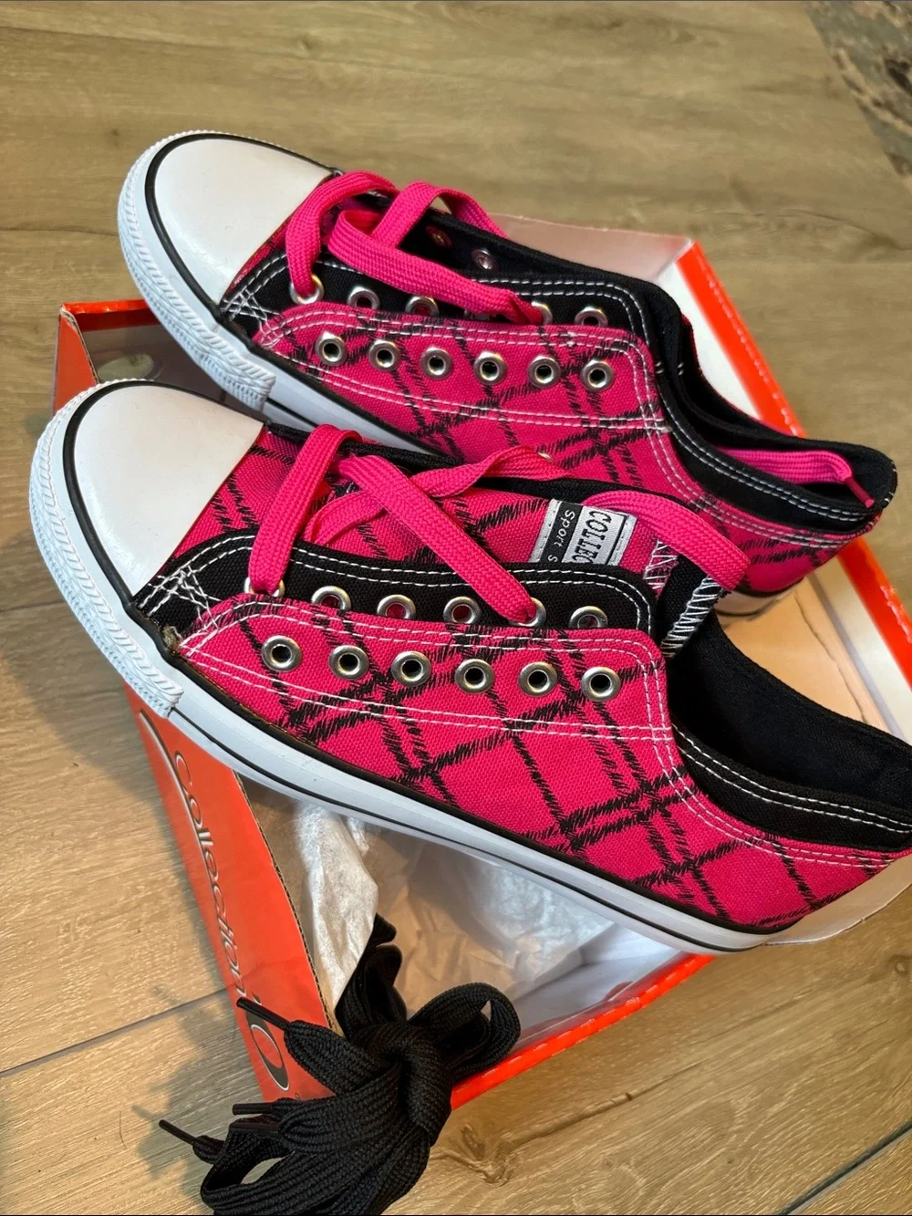 Unbranded Kids Pink Plaid Low-Top Sneakers